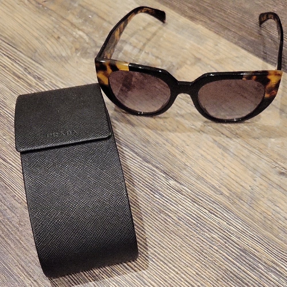 Prada Black and Tortoise Sunglasses - Picture 6 of 14